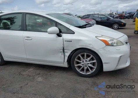 2012 Toyota Prius V Five z USA, uszkodzony, nr VIN JTDZN3EU3C3153657